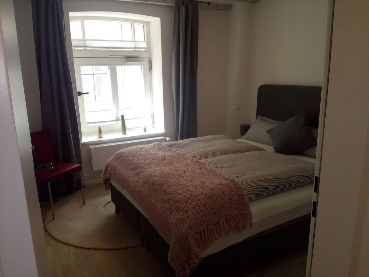 Schones Ambiente In Ferienwohnung Im Historischen Speicher Apartment *